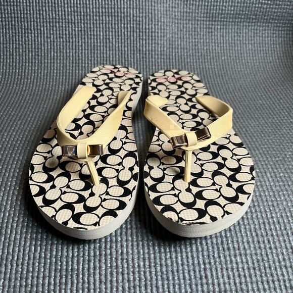 Coach Amel Flip Flops Womens 7B Beige Signature Logo Print Rubber Vacation - Picture 2 of 12